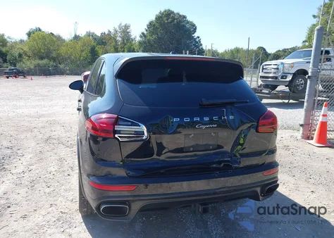 2017 Porsche Cayenne Platinum Edition из США, поврежденный, VIN WP1AA2A24HKA82438